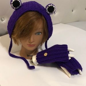 Handmade Crochet set ear warming and fingerless gloves 🧤 Set